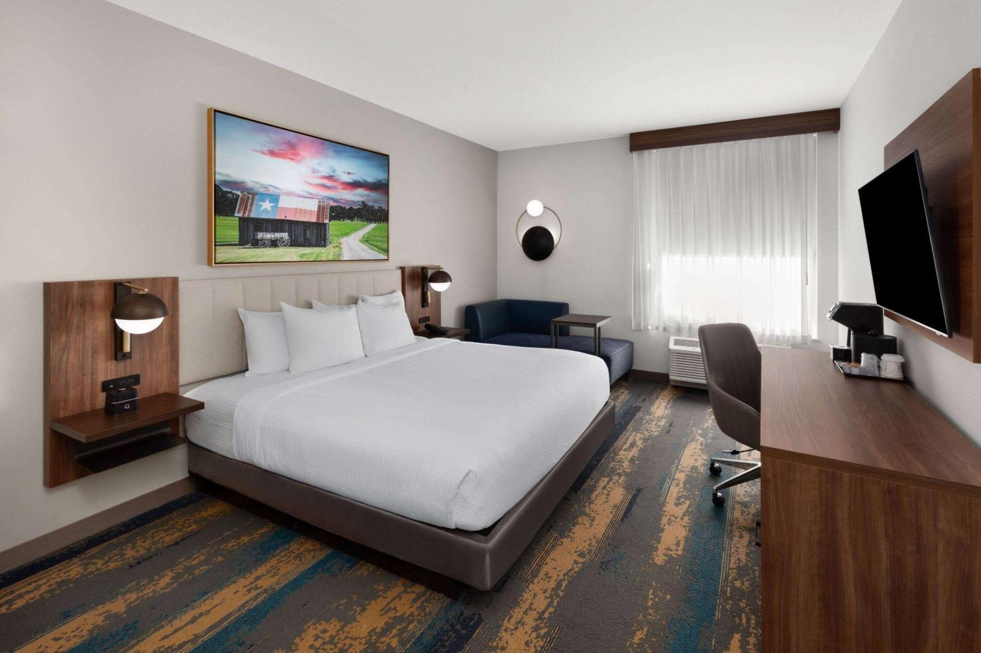 La Quinta Inn & Suites By Wyndham San Antonio At The Rim ภายนอก รูปภาพ
