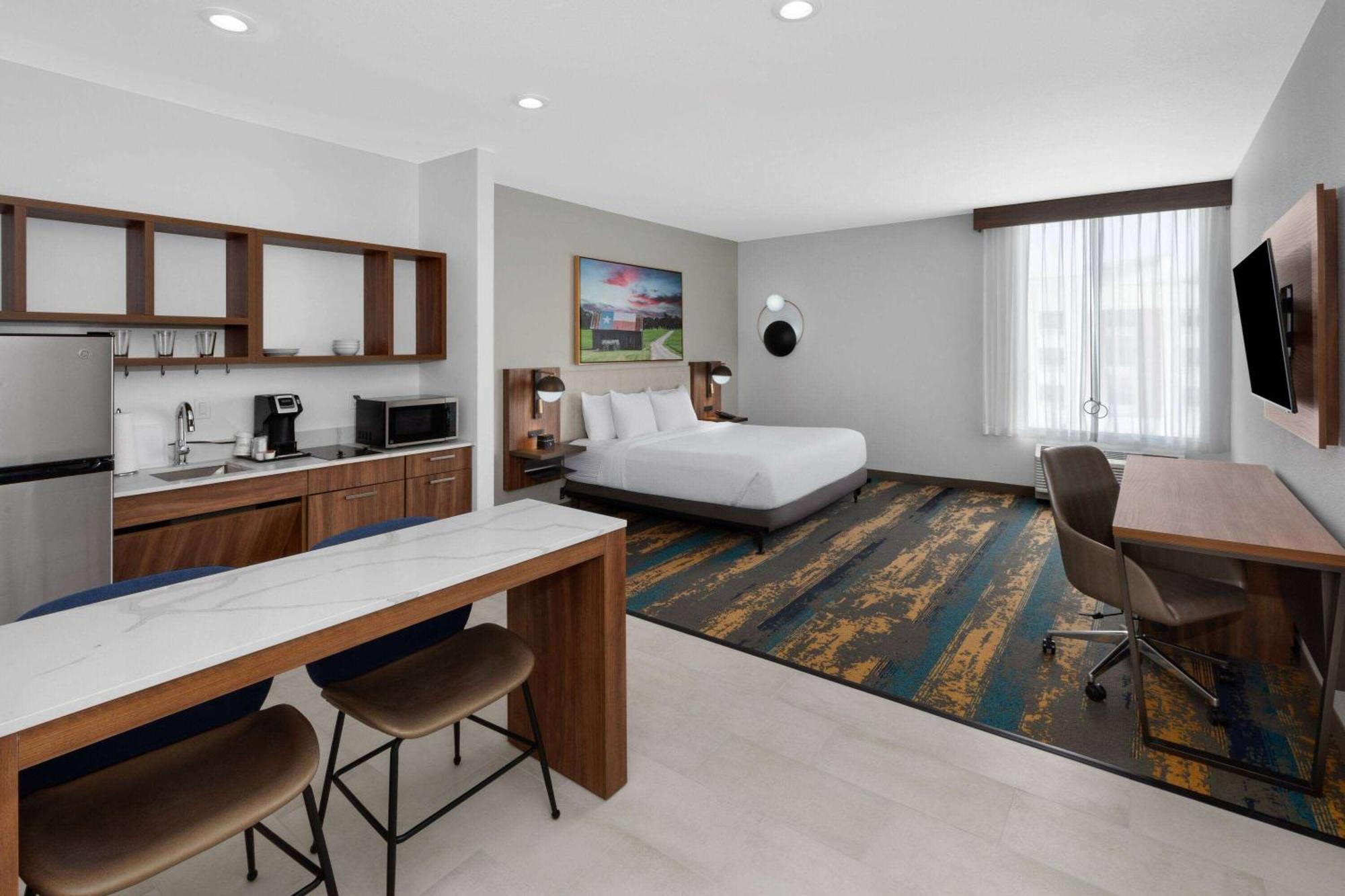 La Quinta Inn & Suites By Wyndham San Antonio At The Rim ภายนอก รูปภาพ