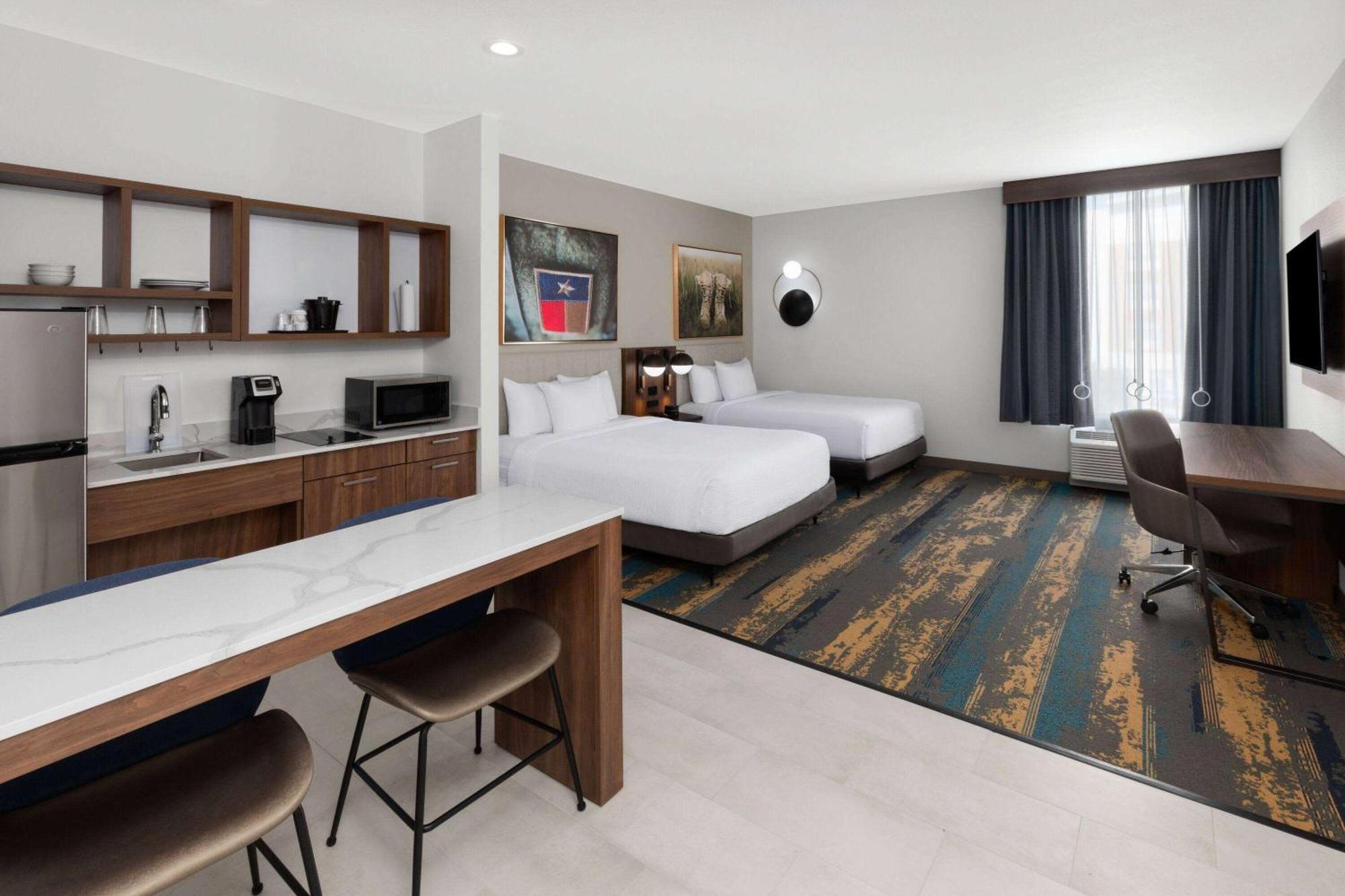 La Quinta Inn & Suites By Wyndham San Antonio At The Rim ภายนอก รูปภาพ